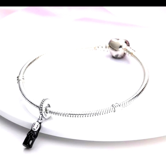 S925 Sterling silver No Face Spirited Away charm Pandora compatible - Picture 3 of 3